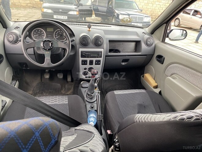 Renault Logan 2006, 289,000 km - 1.6 l - Bakı