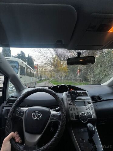 Toyota Corolla Verso 2009, 250,000 km - 2.2 l - Bakı