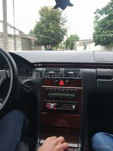 Mercedes E 230 1997, 481,000 km - 2.3 l - Mingəçevir