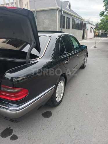 Mercedes E 230 1997, 481,000 km - 2.3 l - Mingəçevir