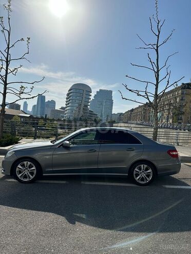 Mercedes E 250 2012, 328,000 km - 2.2 l - Bakı