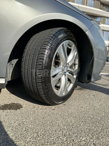 Mercedes E 250 2012, 328,000 km - 2.2 l - Bakı