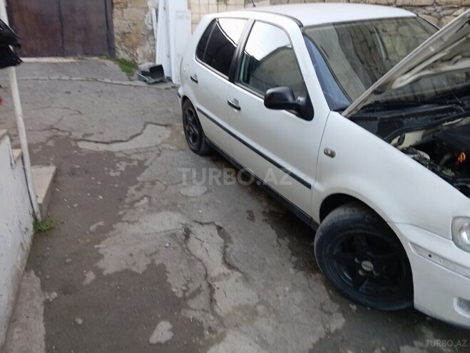 Volkswagen Polo 2001, 350,680 km - 1.4 l - Bakı