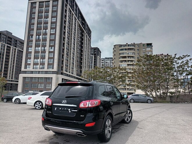 Hyundai Santa Fe-2