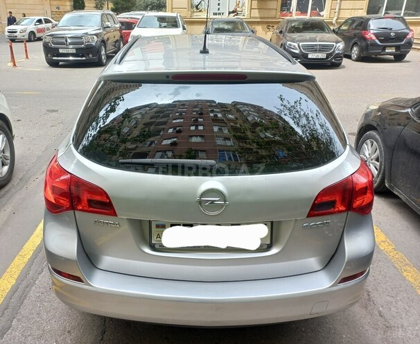 Opel Astra 2011, 250,000 km - 1.3 l - Bakı