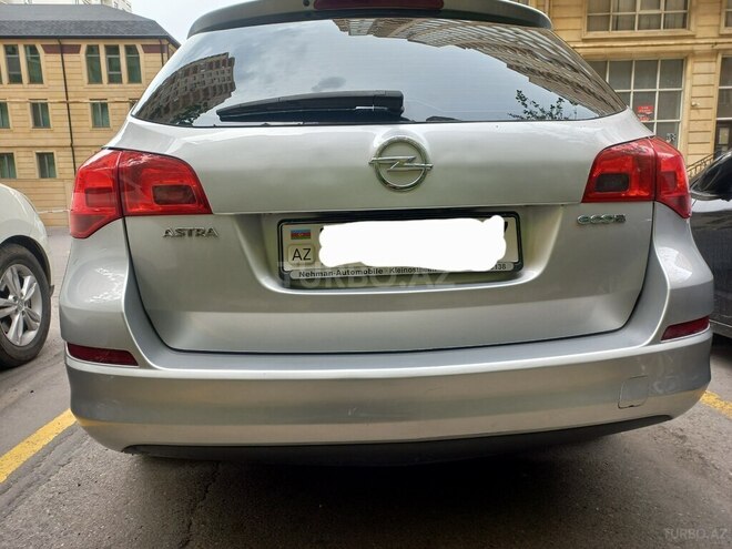 Opel Astra 2011, 250,000 km - 1.3 l - Bakı