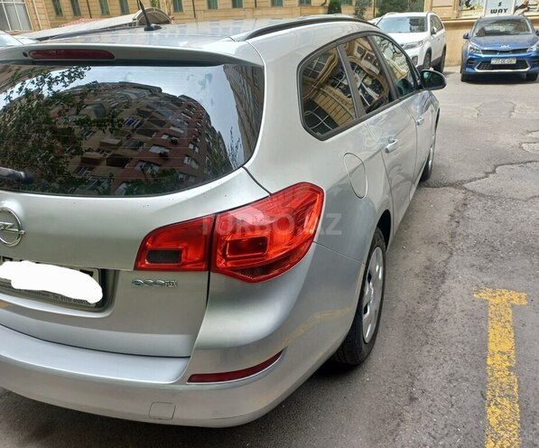 Opel Astra 2011, 250,000 km - 1.3 l - Bakı
