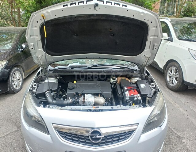 Opel Astra 2011, 250,000 km - 1.3 l - Bakı