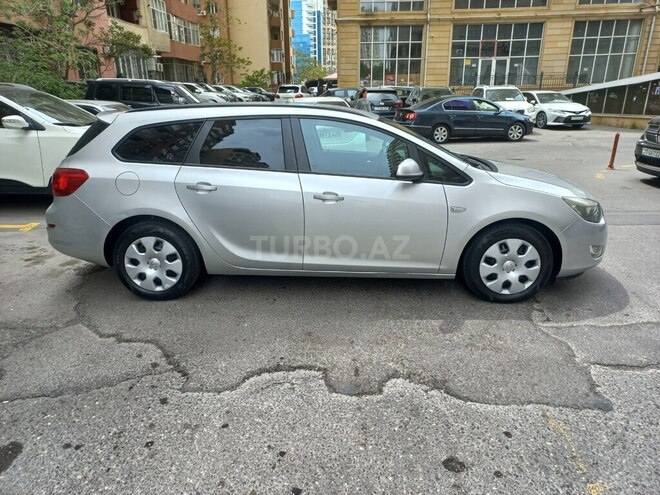 Opel Astra 2011, 250,000 km - 1.3 l - Bakı