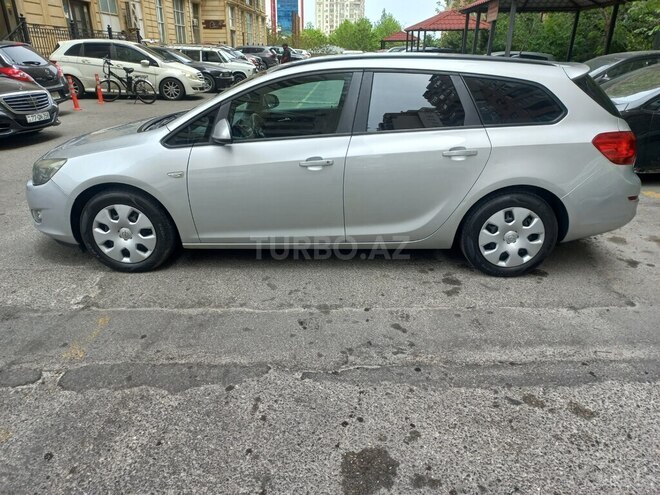 Opel Astra 2011, 250,000 km - 1.3 l - Bakı
