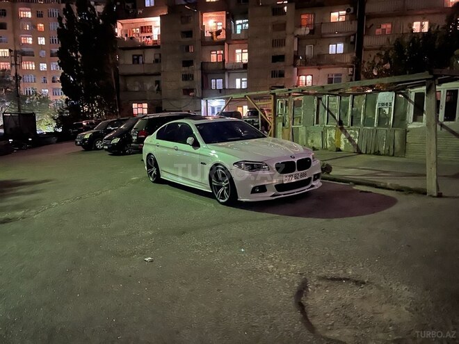 BMW 530 2015, 215,000 km - 3.0 л - Bakı