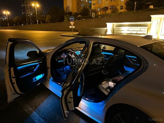BMW 530 2015, 215,000 km - 3.0 л - Bakı