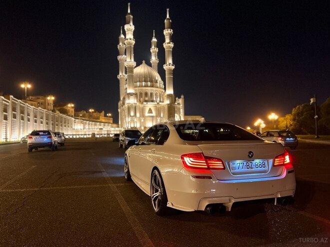 BMW 530 2015, 215,000 km - 3.0 л - Bakı