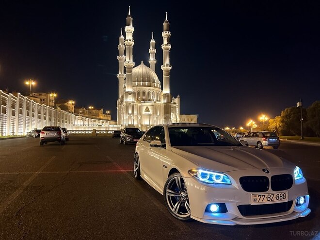 BMW 530 2015, 215,000 km - 3.0 л - Bakı