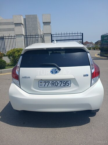 Toyota Aqua 2016, 76,000 km - 1.5 l - Bakı