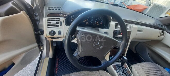 Mercedes E 230 1997, 452,000 km - 2.3 l - Bakı