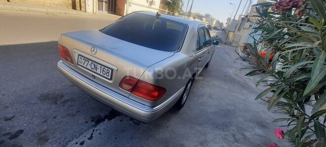Mercedes E 230 1997, 452,000 km - 2.3 l - Bakı