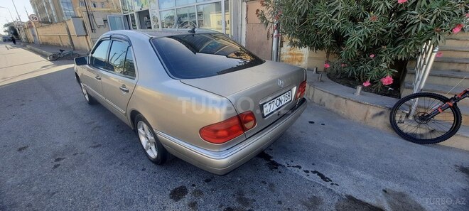 Mercedes E 230 1997, 452,000 km - 2.3 l - Bakı