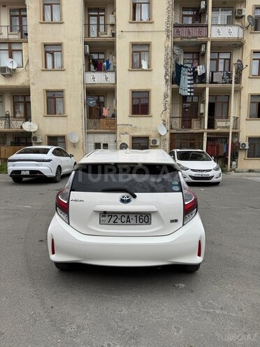 Toyota Aqua 2019, 140,000 km - 1.5 л - Bakı