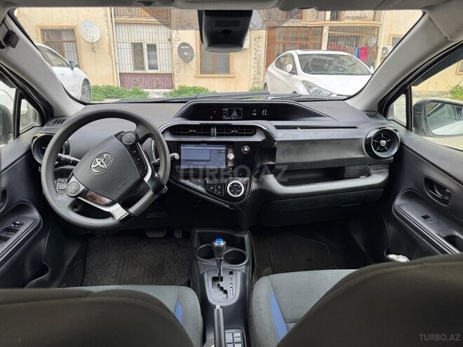 Toyota Aqua 2019, 140,000 km - 1.5 л - Bakı