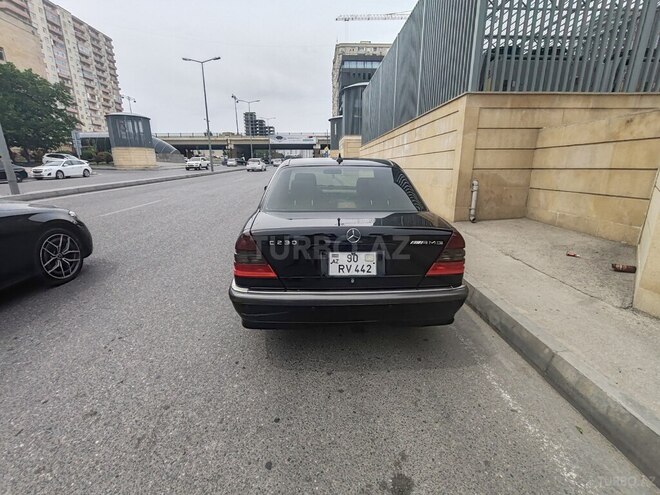 Mercedes C 230 2000, 378,196 km - 2.3 л - Füzuli
