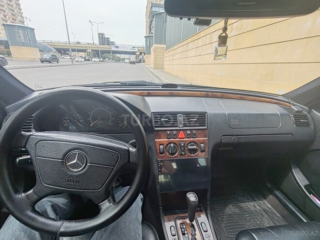 Mercedes C 230 2000, 378,196 km - 2.3 л - Füzuli