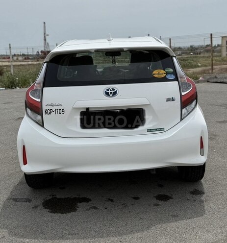 Toyota Aqua 2017, 140,000 km - 1.5 l - Bakı