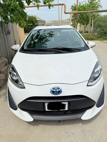 Toyota Aqua 2017, 140,000 km - 1.5 l - Bakı