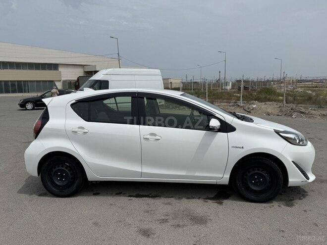 Toyota Aqua 2017, 140,000 km - 1.5 l - Bakı