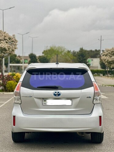 Toyota Prius V 2011, 300,947 km - 1.8 л - Bakı