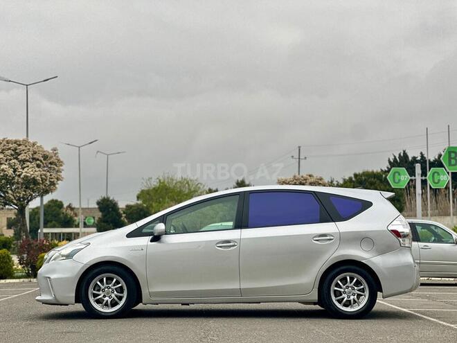 Toyota Prius V 2011, 300,947 km - 1.8 л - Bakı