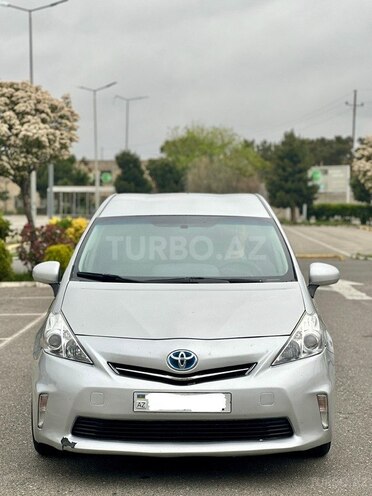 Toyota Prius V 2011, 300,947 km - 1.8 л - Bakı