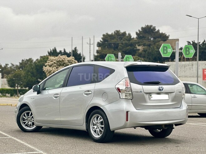 Toyota Prius V 2011, 300,947 km - 1.8 л - Bakı