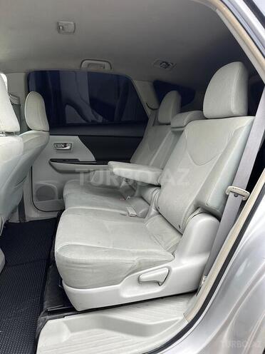 Toyota Prius V 2011, 300,947 km - 1.8 л - Bakı
