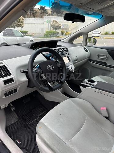 Toyota Prius V 2011, 300,947 km - 1.8 л - Bakı