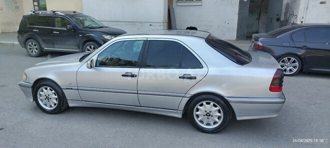 Mercedes C 220 d 1999, 388,000 km - 2.2 l - Bakı