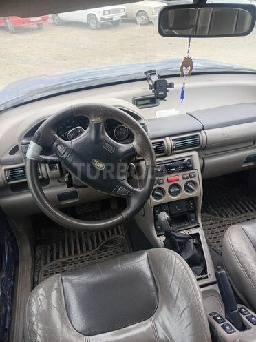 Land Rover Freelander 2000, 297,000 km - 1.8 l - Tovuz