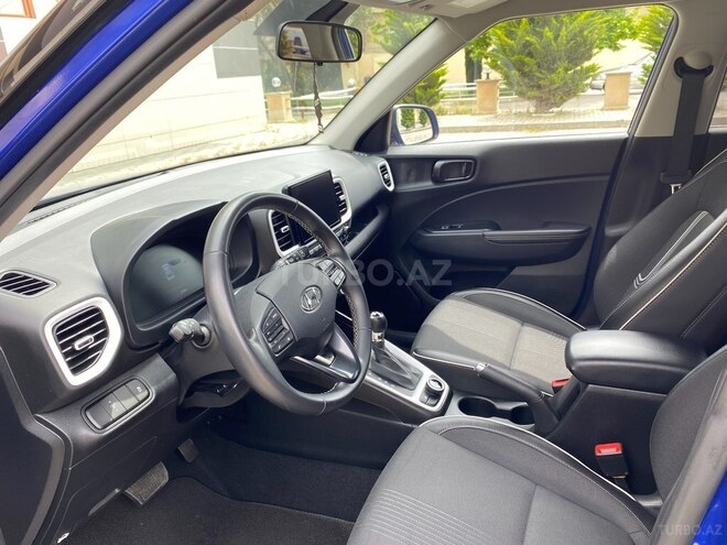 Hyundai Venue 2023, 27,000 km - 1.6 l - Bakı