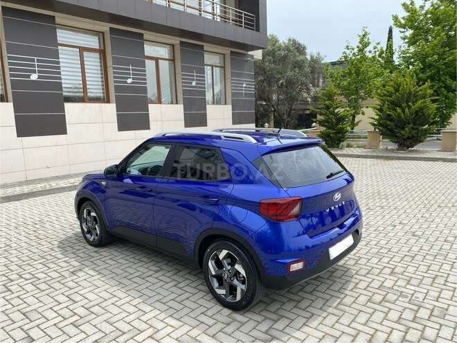 Hyundai Venue 2023, 27,000 km - 1.6 l - Bakı