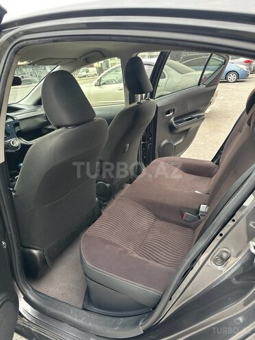 Toyota Aqua 2018, 143,000 km - 1.5 l - Bakı