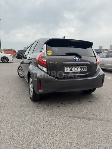 Toyota Aqua 2018, 143,000 km - 1.5 l - Bakı