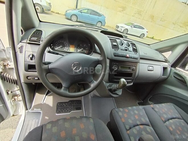 Mercedes Vito 111 2009, 173,000 km - 2.2 л - Bakı