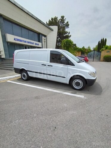 Mercedes Vito 111 2009, 173,000 km - 2.2 л - Bakı