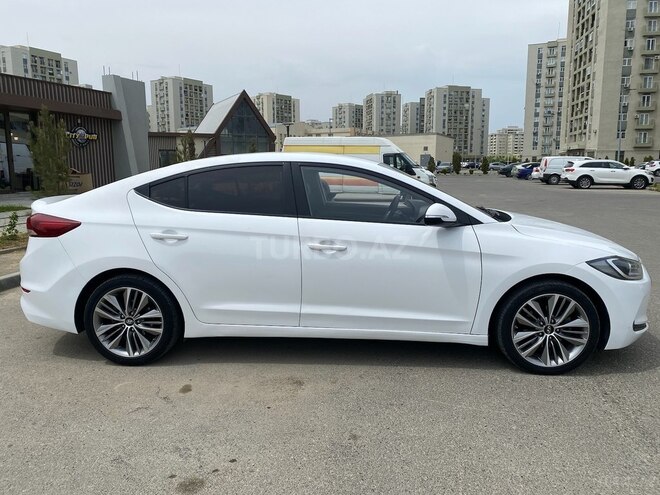 Hyundai Avante 2016, 122,535 km - 1.6 l - Bakı