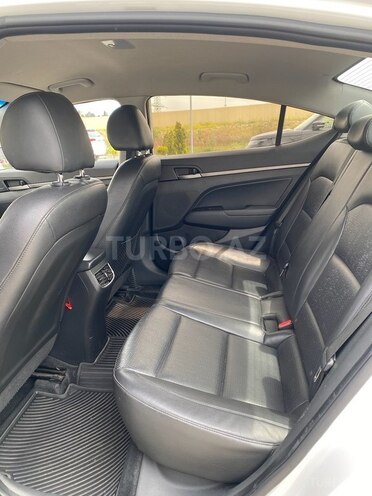 Hyundai Avante 2016, 122,535 km - 1.6 l - Bakı