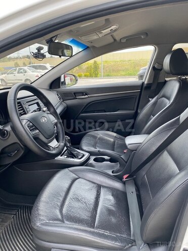 Hyundai Avante 2016, 122,535 km - 1.6 l - Bakı