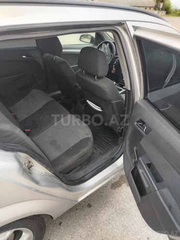 Opel Astra 2005, 288,500 km - 1.6 l - Quba