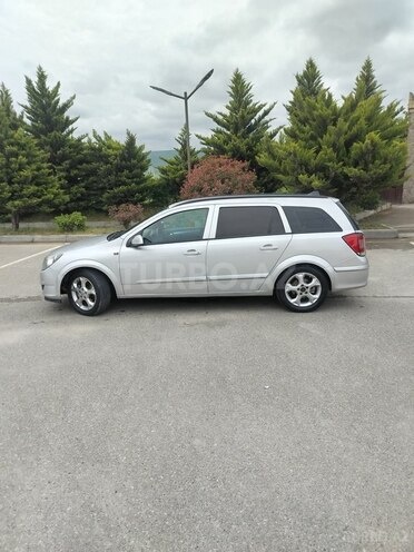 Opel Astra 2005, 288,500 km - 1.6 l - Quba