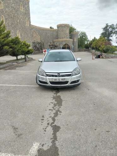 Opel Astra 2005, 288,500 km - 1.6 l - Quba