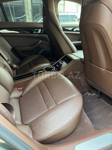 Porsche Panamera 4 E-Hybrid-6